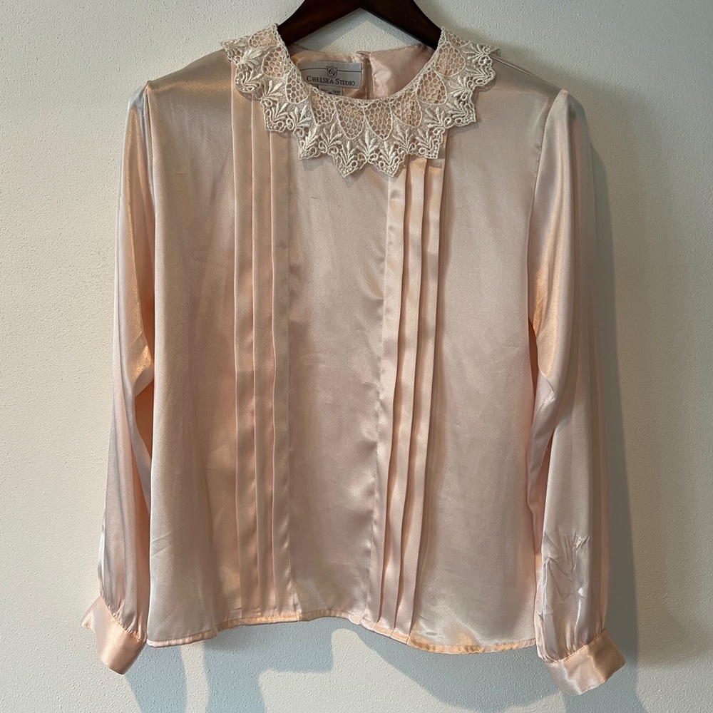 Vintage Blush Pink Lace Collar Keyhole Back Long Sleeve Blouse Coquette Feminine - Picture 2 of 9